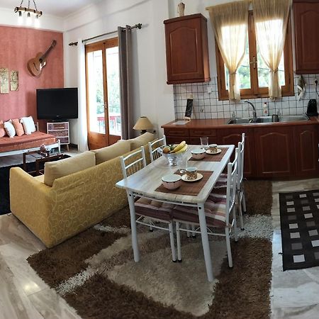 Dimitris & Despoinas Guest House Tripoli Exterior photo